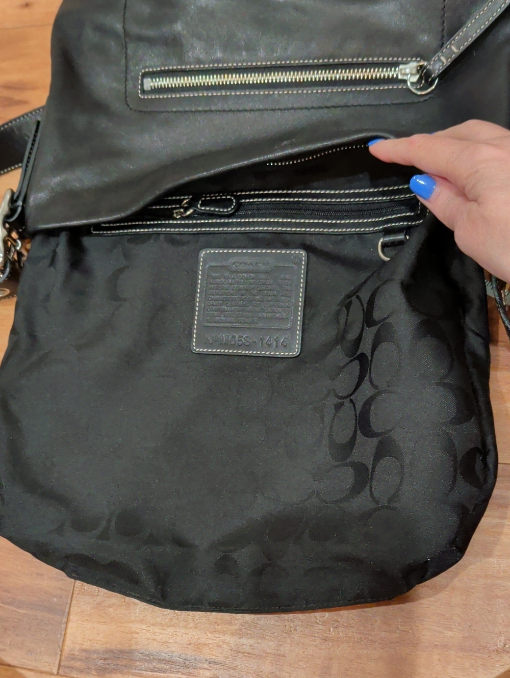 Vintage Coach Legacy / Soho Hobo Slim Duffle Black Leather Shoulder Bag Purse - Picture 10 of 13